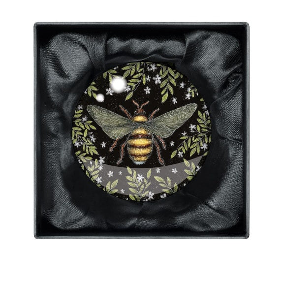 ST Paperweight Bee Pattern