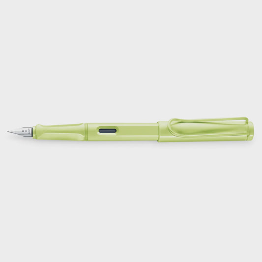 XFP Fountain pen 0D0 LAMY safari springgreen EF (1)